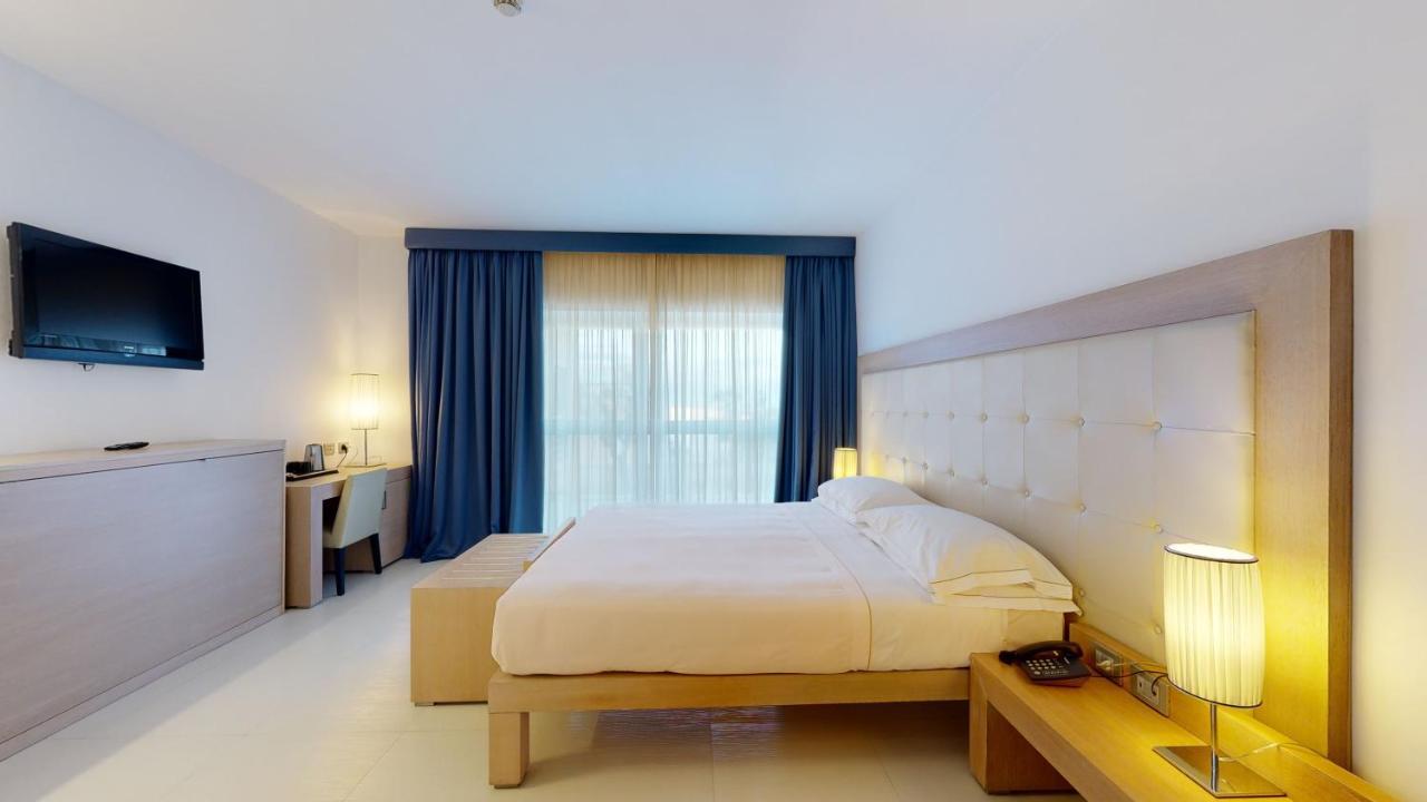 Hotel Monte Sarago ออสตูนี ภายนอก รูปภาพ