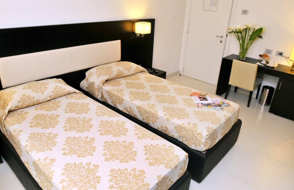 Hotel Monte Sarago ออสตูนี ภายนอก รูปภาพ